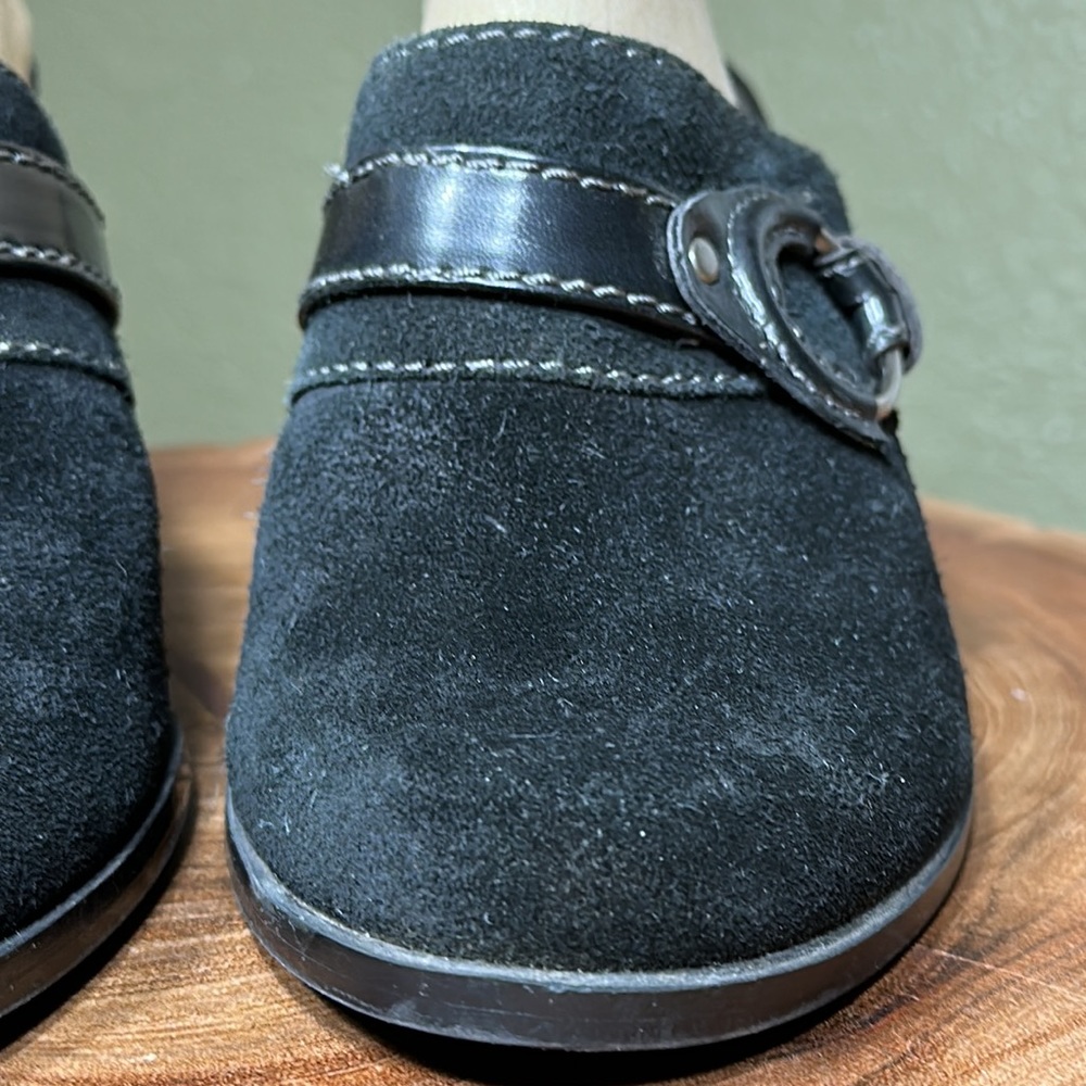 AXCESS by Liz Claiborne Decatur Suede Heeled Mules - Picture 6 of 16